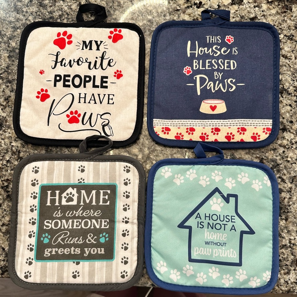 Set of Four Paw Print/Dog Pot Holders